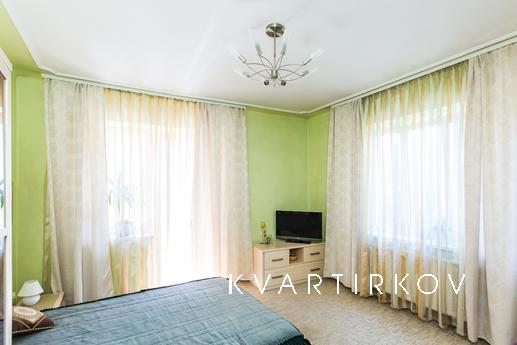 Beautiful 2 bedroom apartment in Lviv, Lviv - apartment by the day
