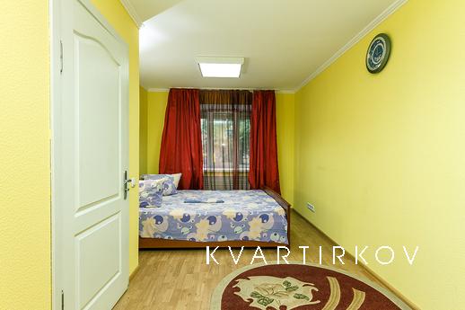 Cheap 1 bedroom apartment Darnitsa, Kyiv - apartment by the day