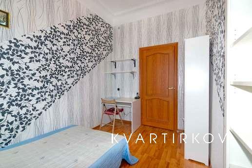 Rent apartments in the center, Санкт-Петербург - квартира подобово