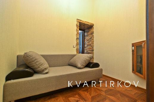 Apartment for rent near Nevsky Prospect, Санкт-Петербург - квартира подобово