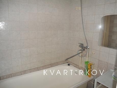 Посуточно благоустроенная квартира в Уфе . Квартира чистая и