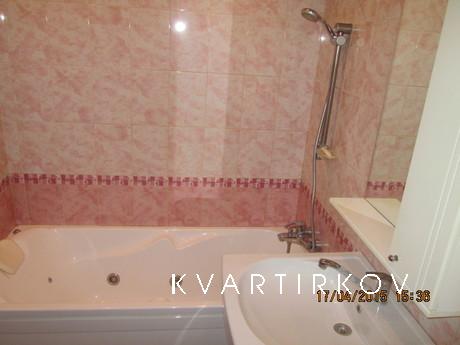 Сдаётся квартира улучшенной планировки,развитая инфраструкту