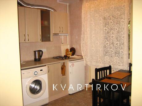 Cozy 1-room. apartment m. 23 August, Kharkiv - apartment by the day