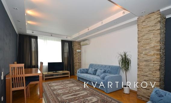 Отличные трехкомнатные апартаменты с евроремонтом сдаются по