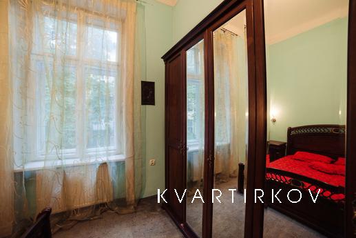 Апартаменти з ізольованими спальнями, Львів - квартира подобово
