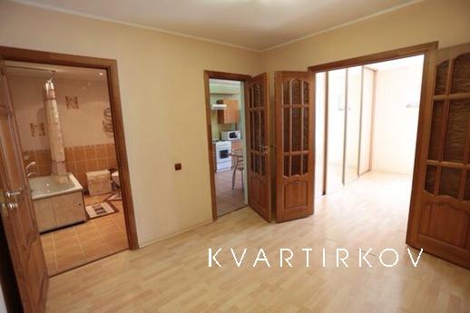 Spacious 1 bedroom apartment, Tyumen - apartment by the day