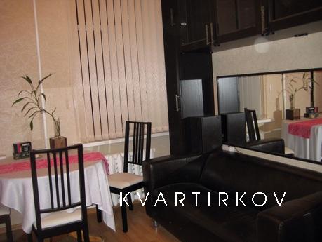 2 bedroom apartment near the metro, Saint Petersburg - apartment by the day