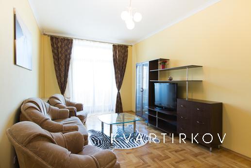 Excellent apartment in the heart, Moscow - apartment by the day