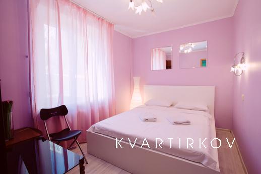 Уютные и комфортные двухкомнатные апартаменты в тихом переул