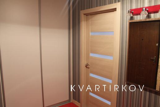 One bedroom apartment in the center, Tyumen - apartment by the day