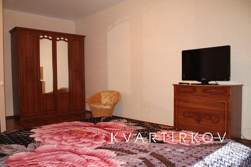 One bedroom apartment in the center, Tyumen - apartment by the day