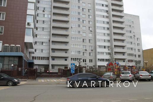 One bedroom apartment in the center, Tyumen - apartment by the day