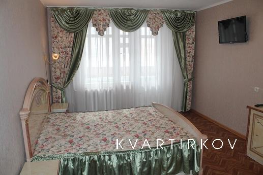 Infrastructure: Convenient transportation, non-stop grocery 