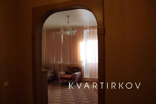 One bedroom apartment in the center, Tyumen - apartment by the day
