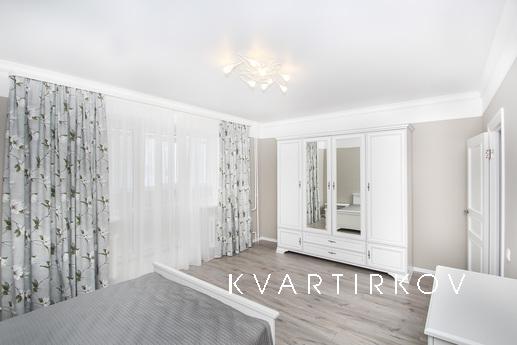 Two bedroom premium apartment, Tyumen - apartment by the day