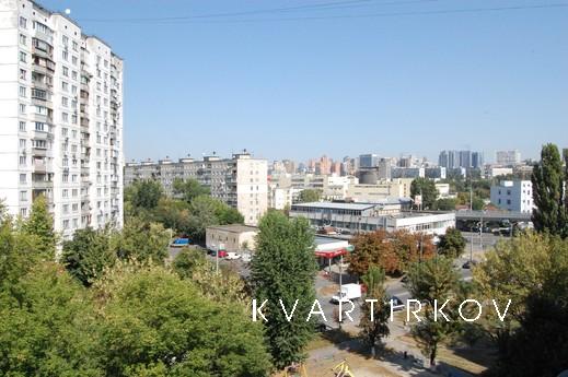 Квартира по ул Голосеевской 3, Киев - квартира посуточно