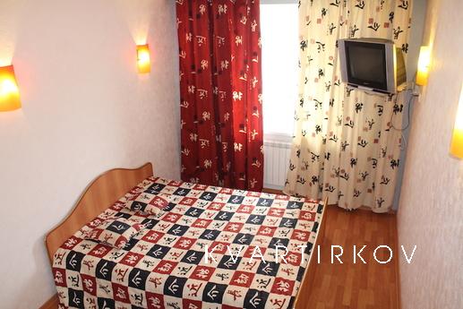 Двухкомнатная квартира в центре, Тюмень - квартира посуточно