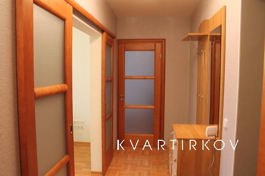 Двухкомнатная квартира в центре, Тюмень - квартира посуточно