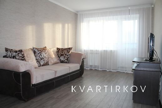 Infrastructure: Convenient transportation, non-stop grocery 