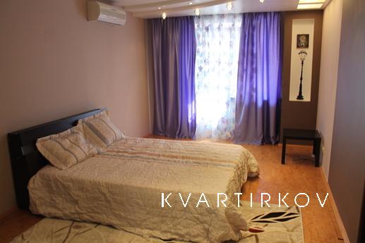 Infrastructure: Convenient transportation, non-stop grocery 