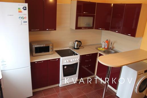 One bedroom apartment in the center, Tyumen - apartment by the day