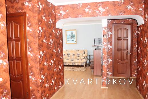 Двухкомнатная квартира в центре, Тюмень - квартира посуточно