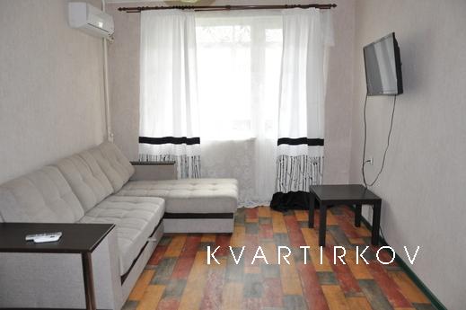 с КОНДИЦИОНЕРОМ и WI-FI !!
1-3 чел разместятся в 1комн кв. О