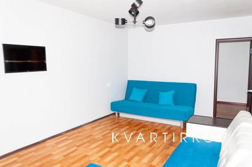 2 комн кв в Краснодаре. Современная, Краснодар - квартира посуточно