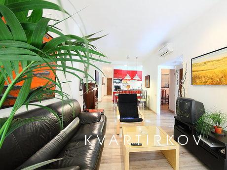 Великолепная квартира в центре, Москва - квартира посуточно