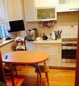 2 bedroom apartment for rent, Moscow - apartment by the day