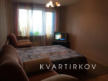 квартира чистая, аккуратная, светлая, теплая. Хорошая трансп