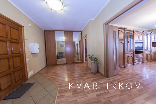 Двухкомнатная квартира , Мингажева 102, Уфа - квартира посуточно