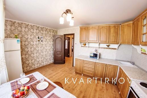 Двухкомнатная квартира,  ул. Высотная 10, Уфа - квартира посуточно