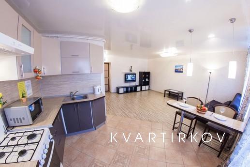 Трехкомнатная квартира,  ул. Ленина 162, Уфа - квартира посуточно