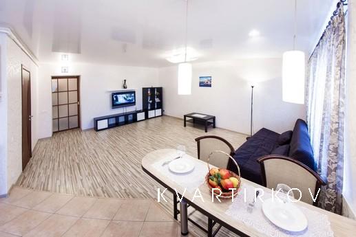 Трехкомнатная квартира,  ул. Ленина 162, Уфа - квартира посуточно