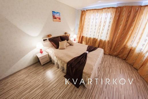 Трехкомнатная квартира,  ул. Ленина 162, Уфа - квартира посуточно