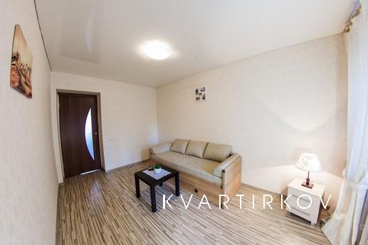 Трехкомнатная квартира,  ул. Ленина 162, Уфа - квартира посуточно