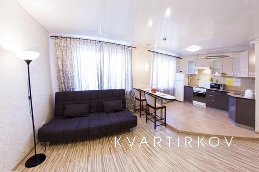 Трехкомнатная квартира,  ул. Ленина 162, Уфа - квартира посуточно