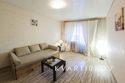 Трехкомнатная квартира,  ул. Ленина 162, Уфа - квартира посуточно