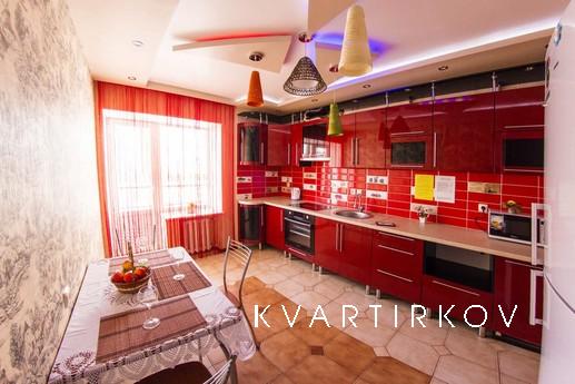 На сутки сдается квартира с дизайнерским евроремонтом.
Кварт