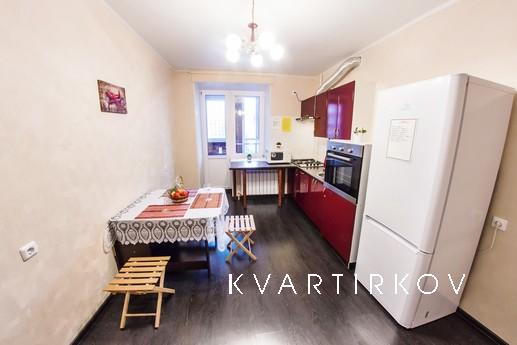 Однокомнатная,  брьской революции, Уфа - квартира посуточно