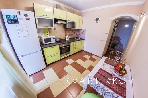 Двухкомнатная квартира,  пр. Октября 84, Уфа - квартира посуточно