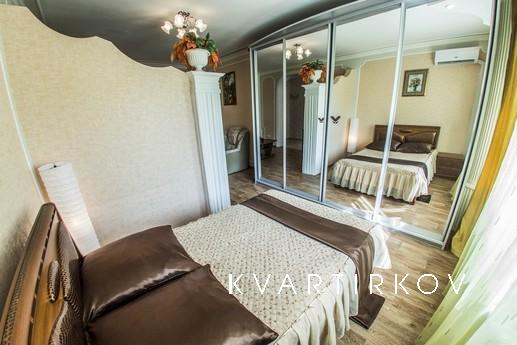 На сутки сдается квартира с дизайнерским евро ремонтом.

Ква