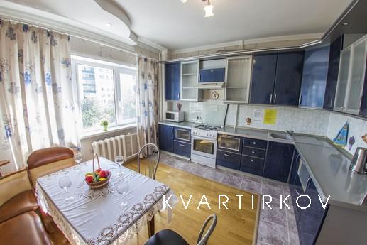 ул. Чернышевского 97, Уфа - квартира посуточно