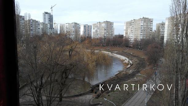 Cтудіо в африканському стилі поруч озеро, Київ - квартира подобово