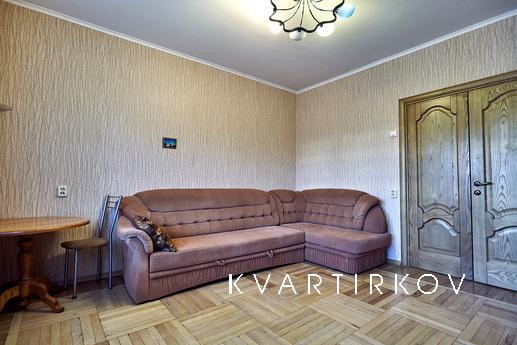 Двухкомнатная квартира в самом центре, Краснодар - квартира посуточно