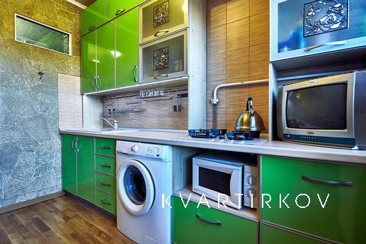 Двухкомнатная квартира в самом центре, Краснодар - квартира посуточно