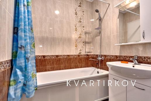 Просторная двухкомнатная квартира, Краснодар - квартира посуточно