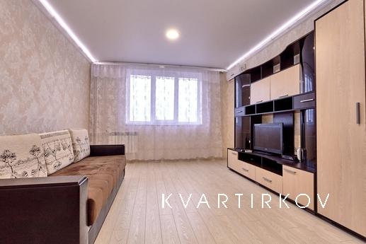 Просторная двухкомнатная квартира, Краснодар - квартира посуточно
