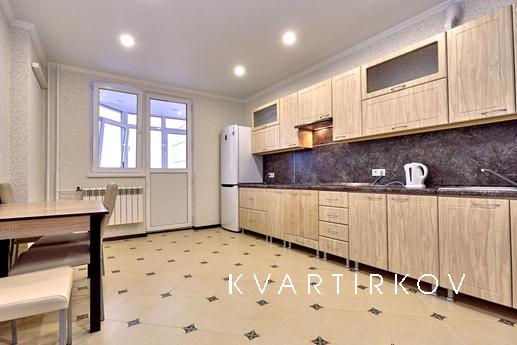 Просторная двухкомнатная квартира, Краснодар - квартира посуточно